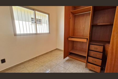 Casa à venda com 3 quartos, 183m² em Cupecê, São Paulo