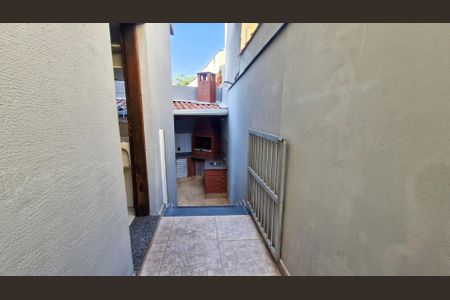 Casa à venda com 3 quartos, 183m² em Cupecê, São Paulo