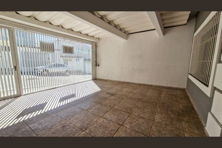 Casa à venda com 3 quartos, 183m² em Cupecê, São Paulo