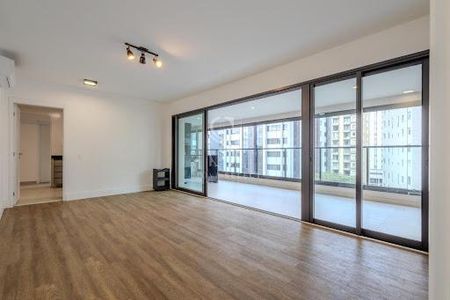 Apartamento à venda com 3 quartos, 145m² em Vila Mariana, São Paulo