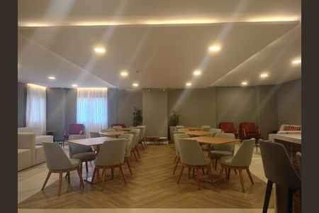 Apartamento para alugar com 40m², 2 quartos e sem vaga Apartamento para alugar com 40m², 2 quartos e sem vagaÁrea comum - Salão de festas