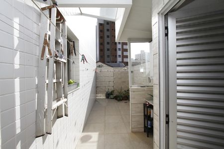 Apartamento à venda com 135m², 2 quartos e 2 vagasÁrea privativa
