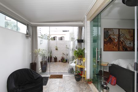 Apartamento à venda com 135m², 2 quartos e 2 vagasVaranda da Sala