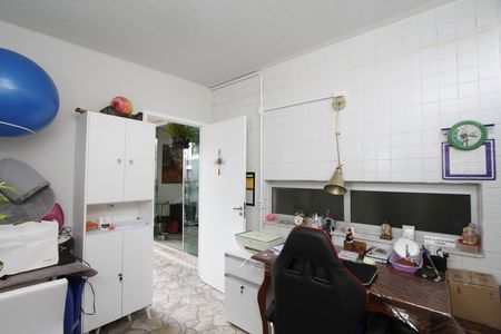 Apartamento à venda com 135m², 2 quartos e 2 vagasEscritório