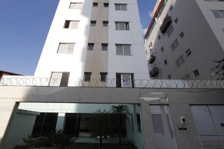 Fachada de apartamento à venda com 2 quartos, 135m² em Prado, Belo Horizonte