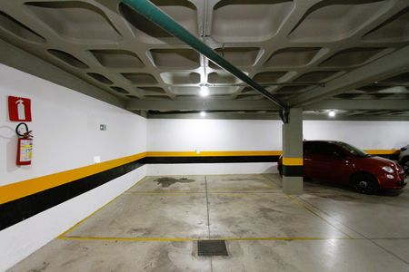 Garagem de apartamento à venda com 2 quartos, 135m² em Prado, Belo Horizonte