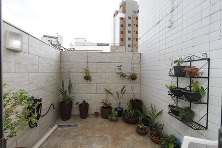 Apartamento à venda com 135m², 2 quartos e 2 vagasÁrea privativa