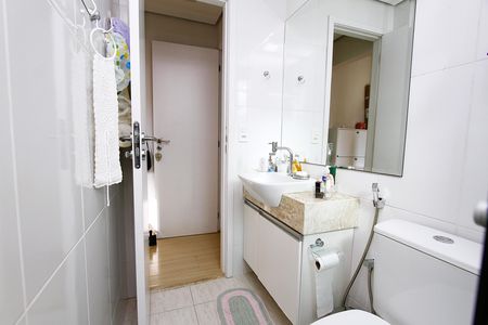 Banheiro da semi Suíte de apartamento à venda com 2 quartos, 135m² em Prado, Belo Horizonte