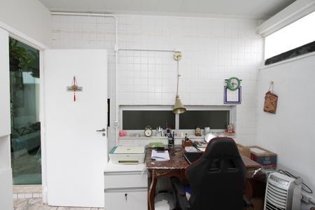 Apartamento à venda com 135m², 2 quartos e 2 vagasEscritório