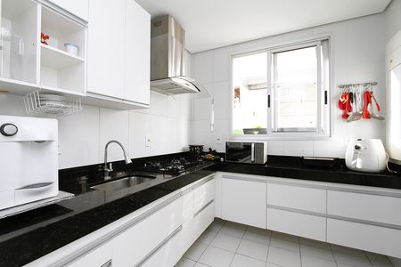 Apartamento à venda com 135m², 2 quartos e 2 vagasCozinha