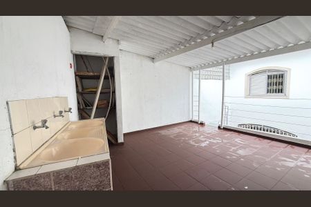 Casa à venda com 197m², 4 quartos e 2 vagas