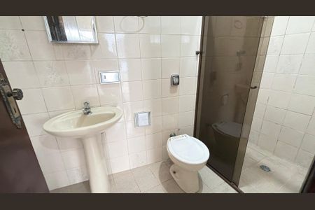 Casa à venda com 197m², 4 quartos e 2 vagas