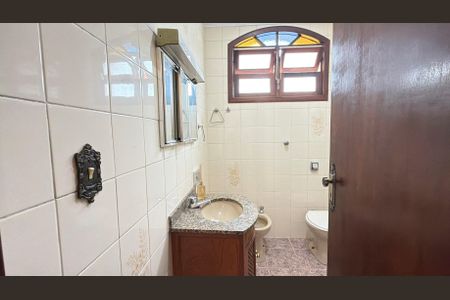 Casa à venda com 197m², 4 quartos e 2 vagas