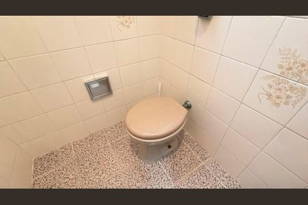 Casa à venda com 197m², 4 quartos e 2 vagas