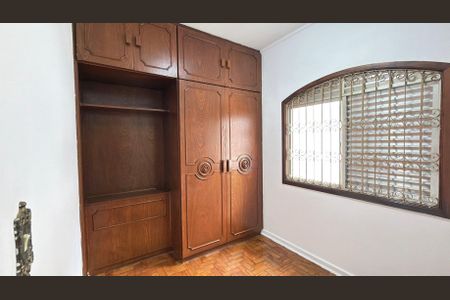 Casa à venda com 197m², 4 quartos e 2 vagas