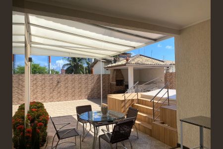 Casa de condomínio para alugar com 500m², 5 quartos e 2 vagas