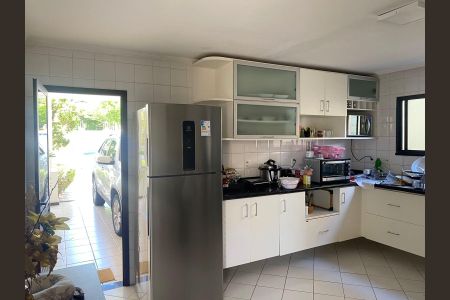 Casa de condomínio para alugar com 500m², 5 quartos e 2 vagas