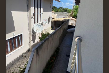Casa de condomínio para alugar com 500m², 5 quartos e 2 vagas