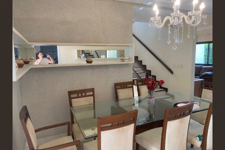 Casa de condomínio para alugar com 500m², 5 quartos e 2 vagas