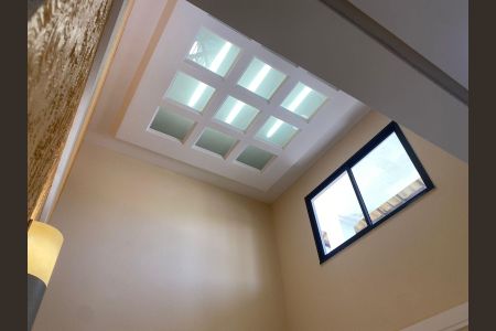 Casa de condomínio para alugar com 500m², 5 quartos e 2 vagas