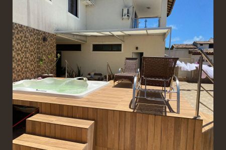 Casa de condomínio para alugar com 500m², 5 quartos e 2 vagas