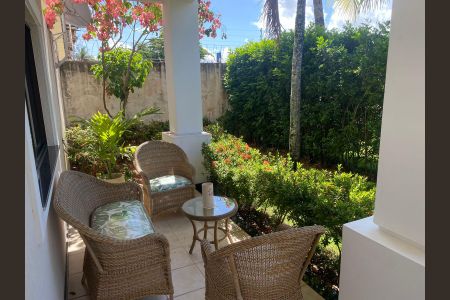 Casa de condomínio para alugar com 500m², 5 quartos e 2 vagas