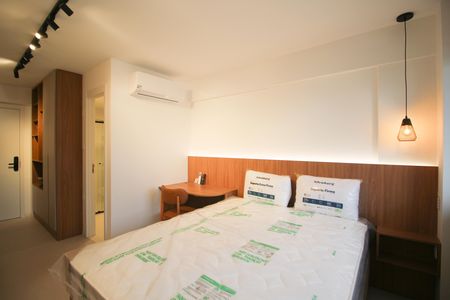 Sala de kitnet/studio para alugar com 1 quarto, 28m² em Indianópolis, São Paulo