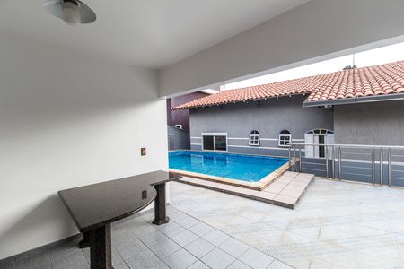 Casa de condomínio à venda com 440m², 4 quartos e 4 vagas Casa de condomínio à venda com 440m², 4 quartos e 4 vagasÁrea gourmet
