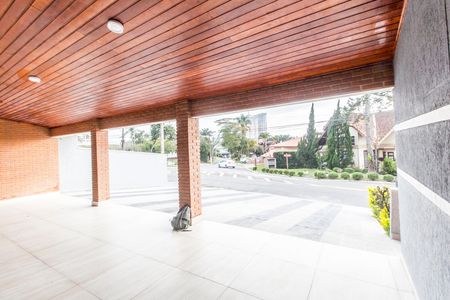 Casa de condomínio à venda com 440m², 4 quartos e 4 vagas Casa de condomínio à venda com 440m², 4 quartos e 4 vagasGaragem