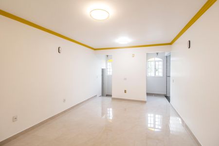 Casa de condomínio à venda com 440m², 4 quartos e 4 vagas Casa de condomínio à venda com 440m², 4 quartos e 4 vagasCorredor