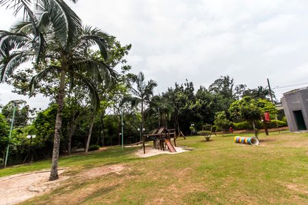 Casa de condomínio à venda com 440m², 4 quartos e 4 vagas Casa de condomínio à venda com 440m², 4 quartos e 4 vagasÁrea comum - Playground