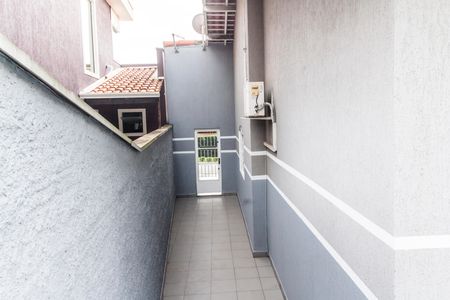Casa de condomínio à venda com 440m², 4 quartos e 4 vagas Casa de condomínio à venda com 440m², 4 quartos e 4 vagasEntrada