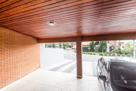 Casa de condomínio à venda com 440m², 4 quartos e 4 vagas Casa de condomínio à venda com 440m², 4 quartos e 4 vagasVista da Sala