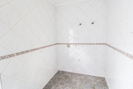 Casa de condomínio à venda com 440m², 4 quartos e 4 vagas Casa de condomínio à venda com 440m², 4 quartos e 4 vagasÁrea de Serviço