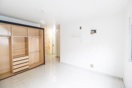Casa de condomínio à venda com 440m², 4 quartos e 4 vagas Casa de condomínio à venda com 440m², 4 quartos e 4 vagasSuíte 2