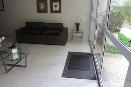 Apartamento para alugar com 79m², 3 quartos e 2 vagasHall social
