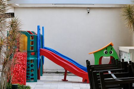 Apartamento para alugar com 79m², 3 quartos e 2 vagasÁrea comum - Playground