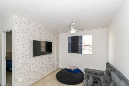 Sala de apartamento para alugar com 2 quartos, 45m² em Brás de Pina, Rio de Janeiro