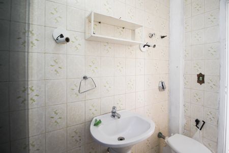 Apartamento para alugar com 71m², 2 quartos e sem vaga Apartamento para alugar com 71m², 2 quartos e sem vagaBanheiro