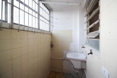 Apartamento para alugar com 71m², 2 quartos e sem vaga Apartamento para alugar com 71m², 2 quartos e sem vagaÁrea de Serviço