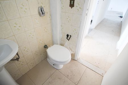 Apartamento para alugar com 71m², 2 quartos e sem vaga Apartamento para alugar com 71m², 2 quartos e sem vagaBanheiro