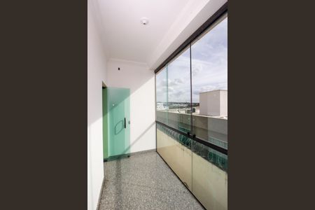 Casa à venda com 370m², 4 quartos e 4 vagasVaranda do Quarto 1