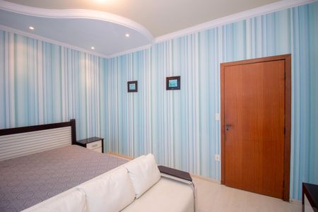 Casa à venda com 370m², 4 quartos e 4 vagasQuarto Suíte