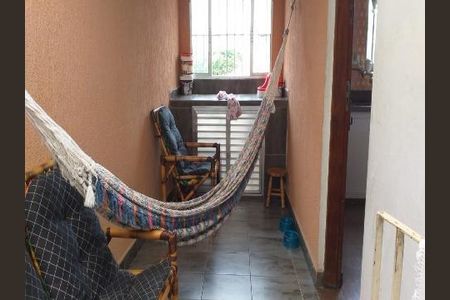 Casa à venda com 164m², 3 quartos e 2 vagas Casa à venda com 164m², 3 quartos e 2 vagasAREA INTERNA
