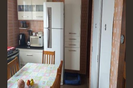 Casa à venda com 164m², 3 quartos e 2 vagas Casa à venda com 164m², 3 quartos e 2 vagasCOZINHA