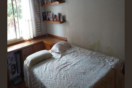 DORMITORIO de casa à venda com 3 quartos, 164m² em Umuarama, Osasco
