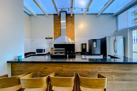 Apartamento à venda com 129m², 4 quartos e 2 vagas Apartamento à venda com 129m², 4 quartos e 2 vagasÁrea comum - Churrasqueira