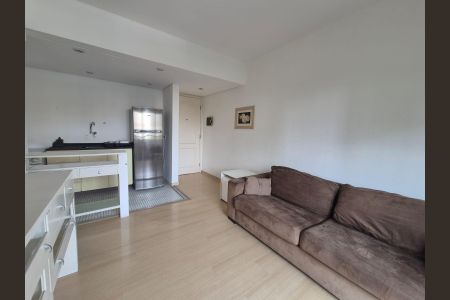 Foto 05 de apartamento para alugar com 1 quarto, 45m² em Vila Suzana, São Paulo