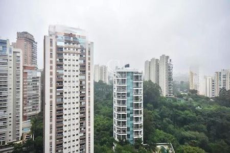 Apartamento à venda com 213m², 4 quartos e 4 vagas