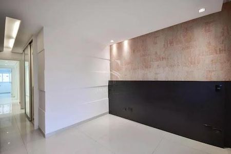 Apartamento à venda com 213m², 4 quartos e 4 vagas